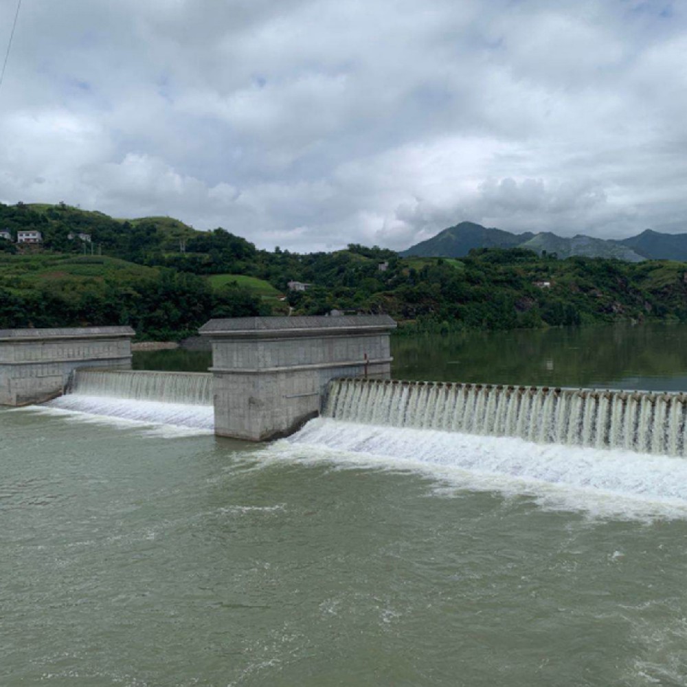 鋼壩閘液壓?jiǎn)㈤]機(jī)